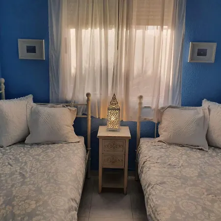 Apartment Blue House En Els Molins