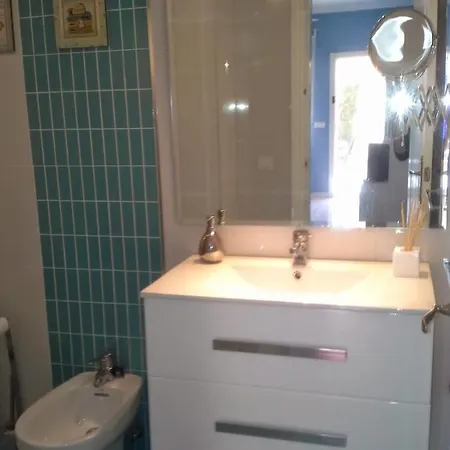 Blue House En Els Molins Apartment *